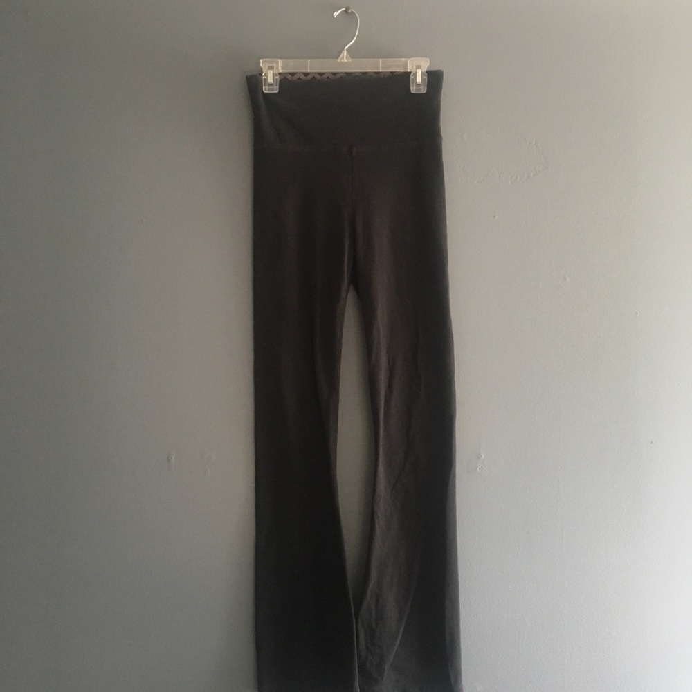 4/$25 Victoria’s Secret Long Fitted Leggings